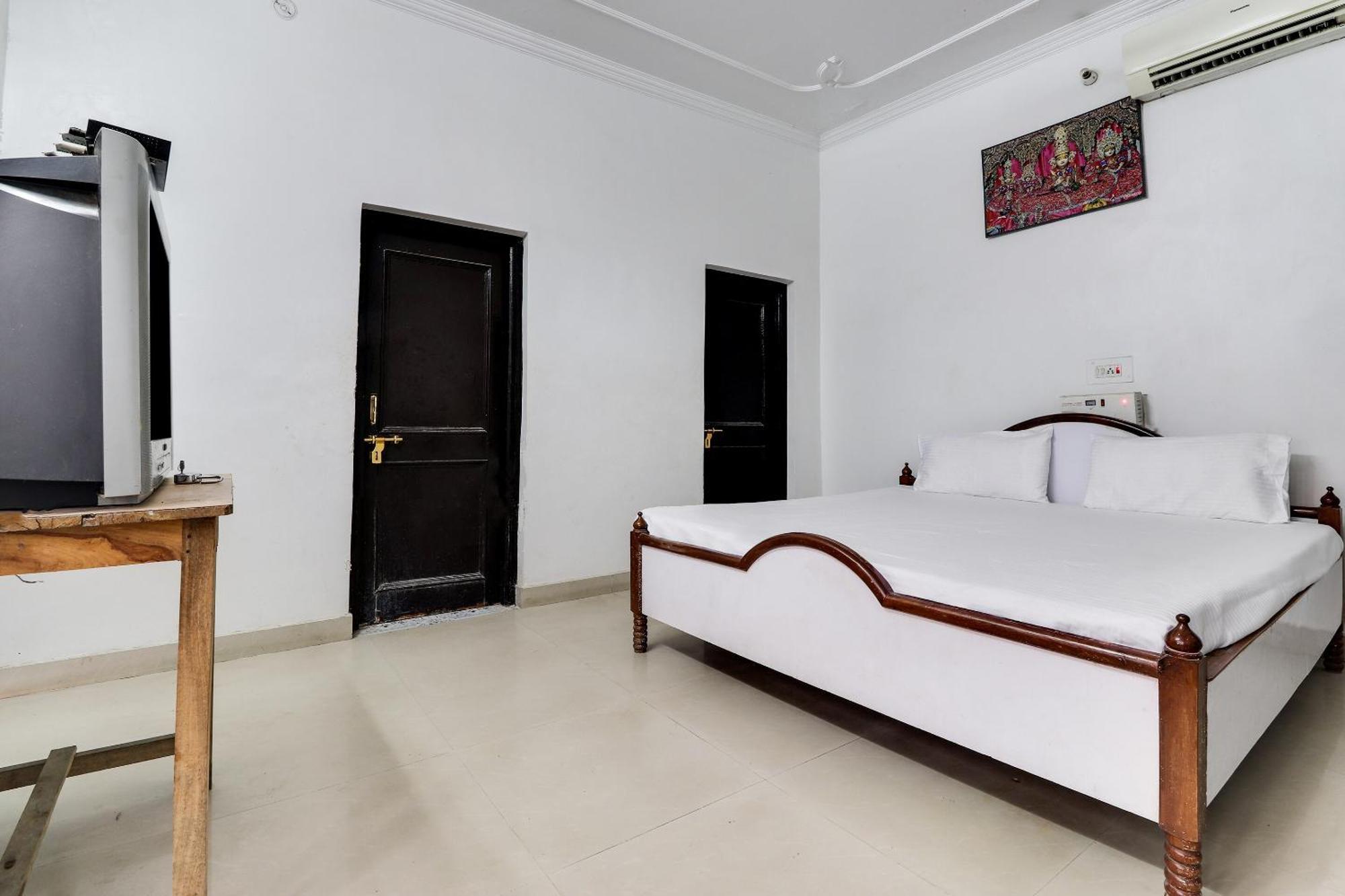 Hotel O Hanuman Bagh Ayodhya ภายนอก รูปภาพ