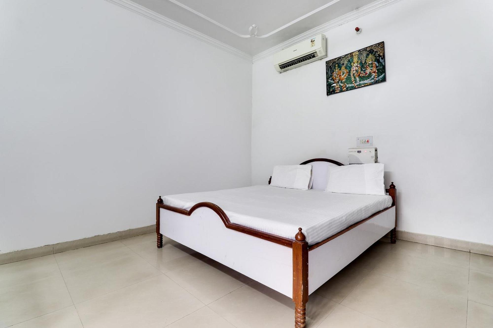 Hotel O Hanuman Bagh Ayodhya ภายนอก รูปภาพ