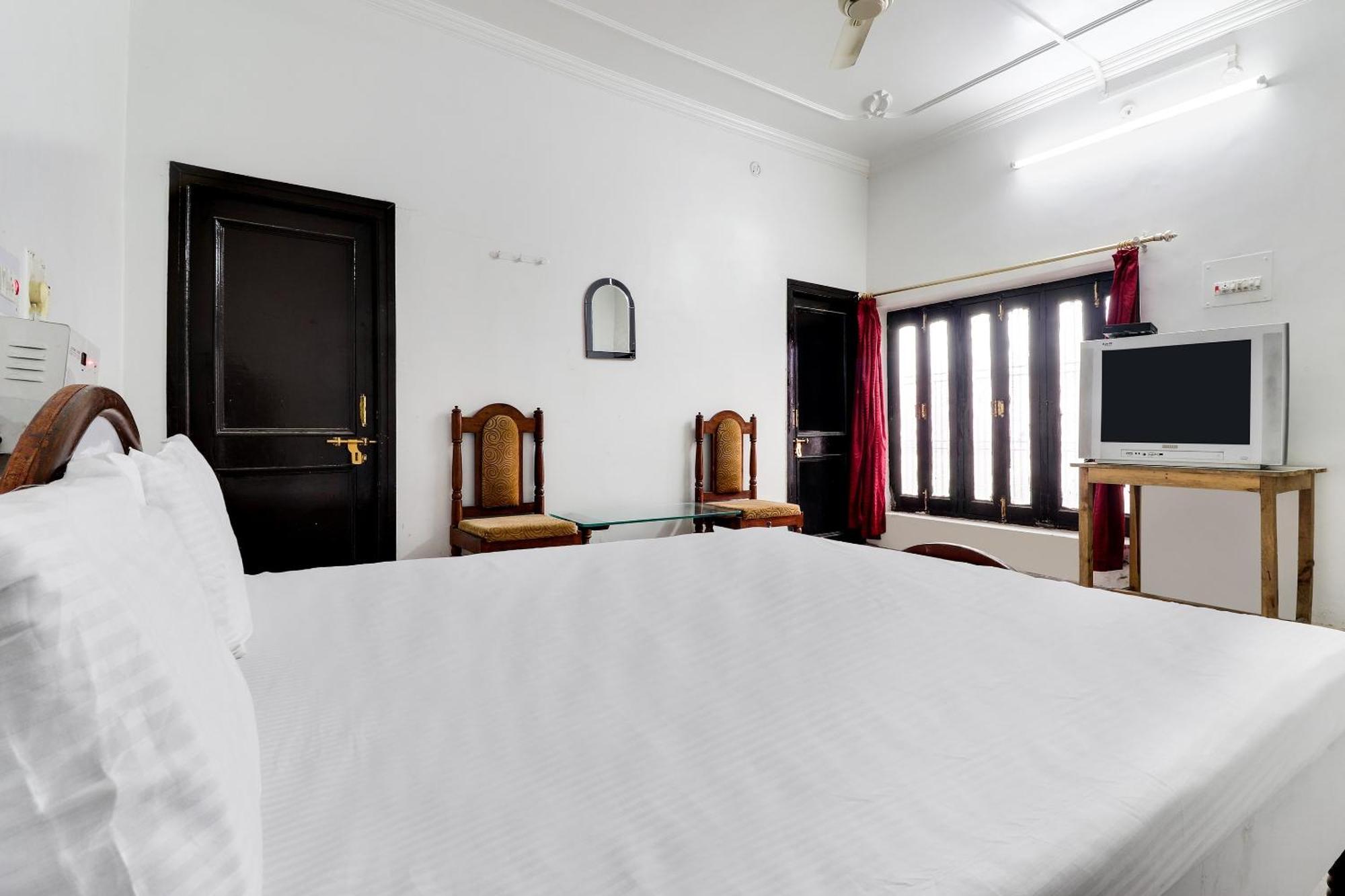Hotel O Hanuman Bagh Ayodhya ภายนอก รูปภาพ