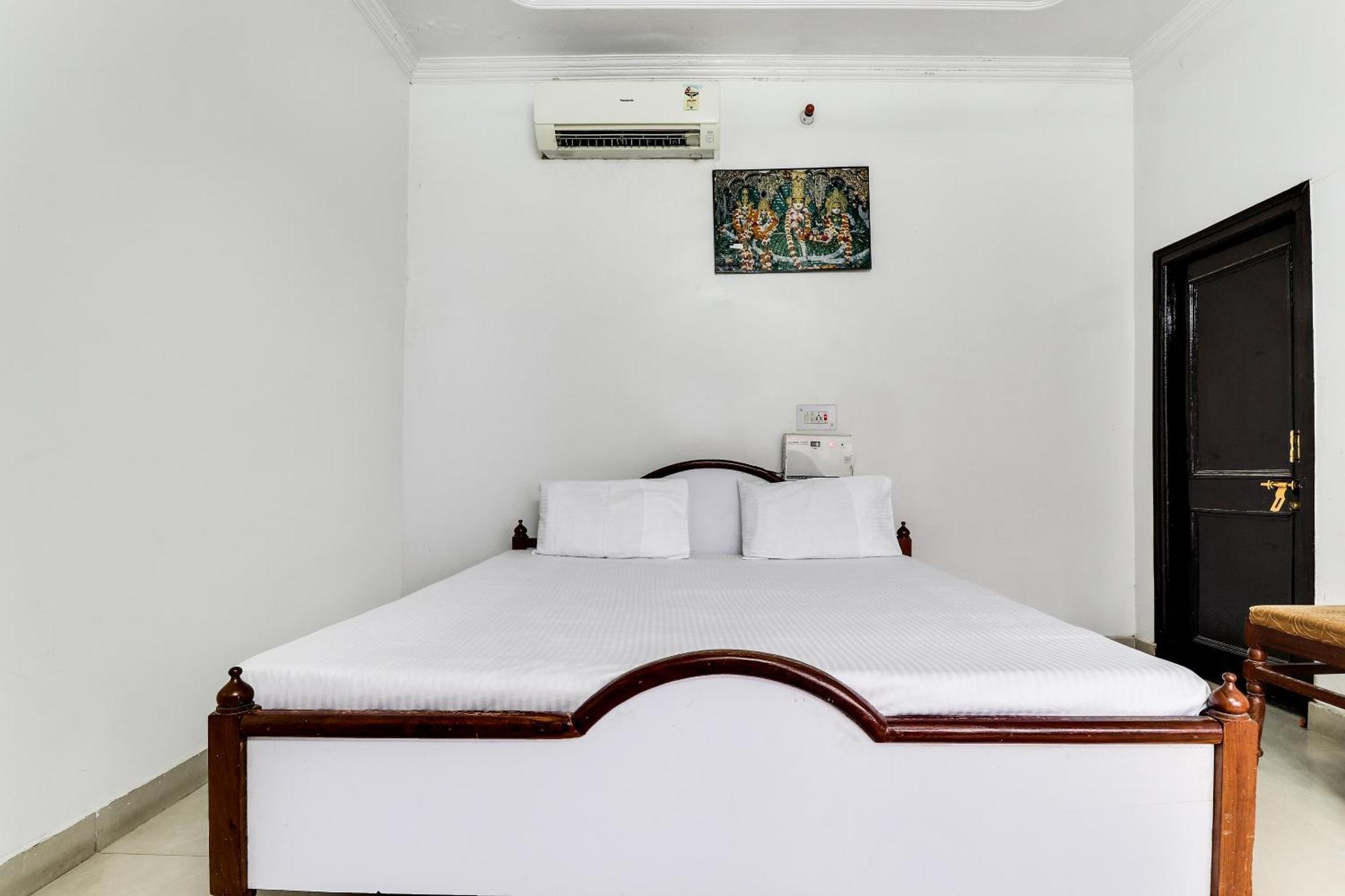 Hotel O Hanuman Bagh Ayodhya ภายนอก รูปภาพ